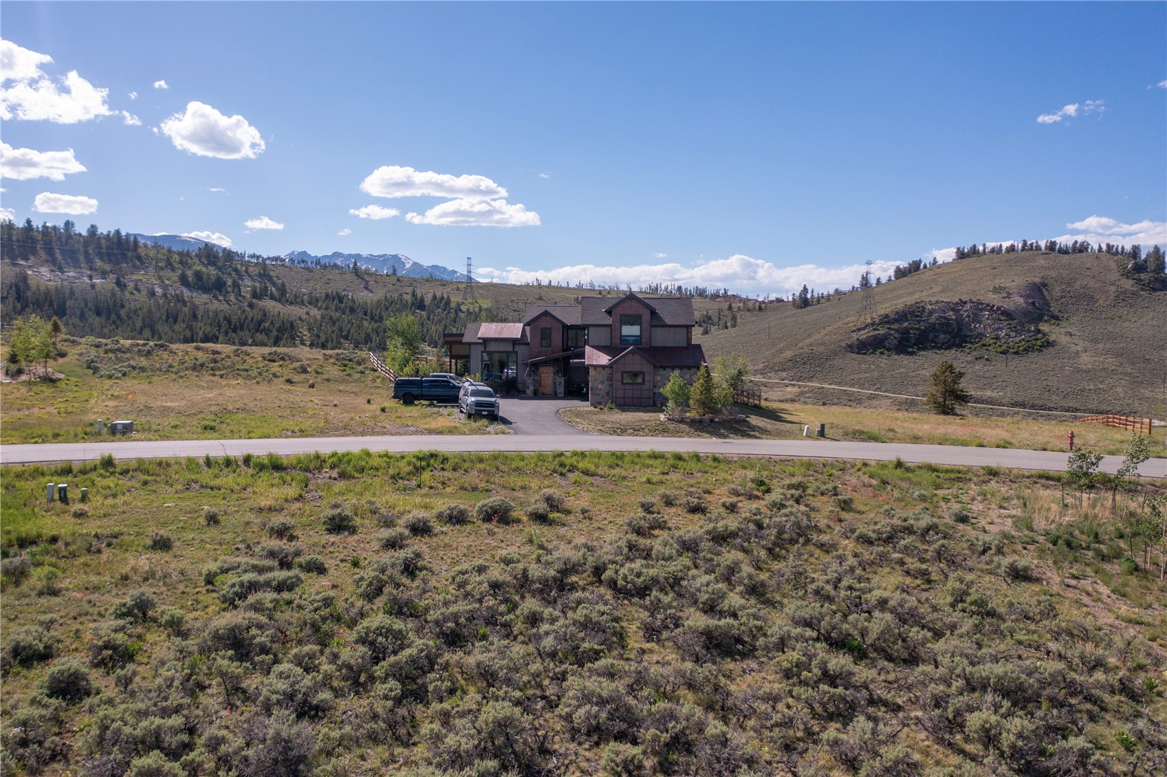 187 Telluride Court Property Photo 8