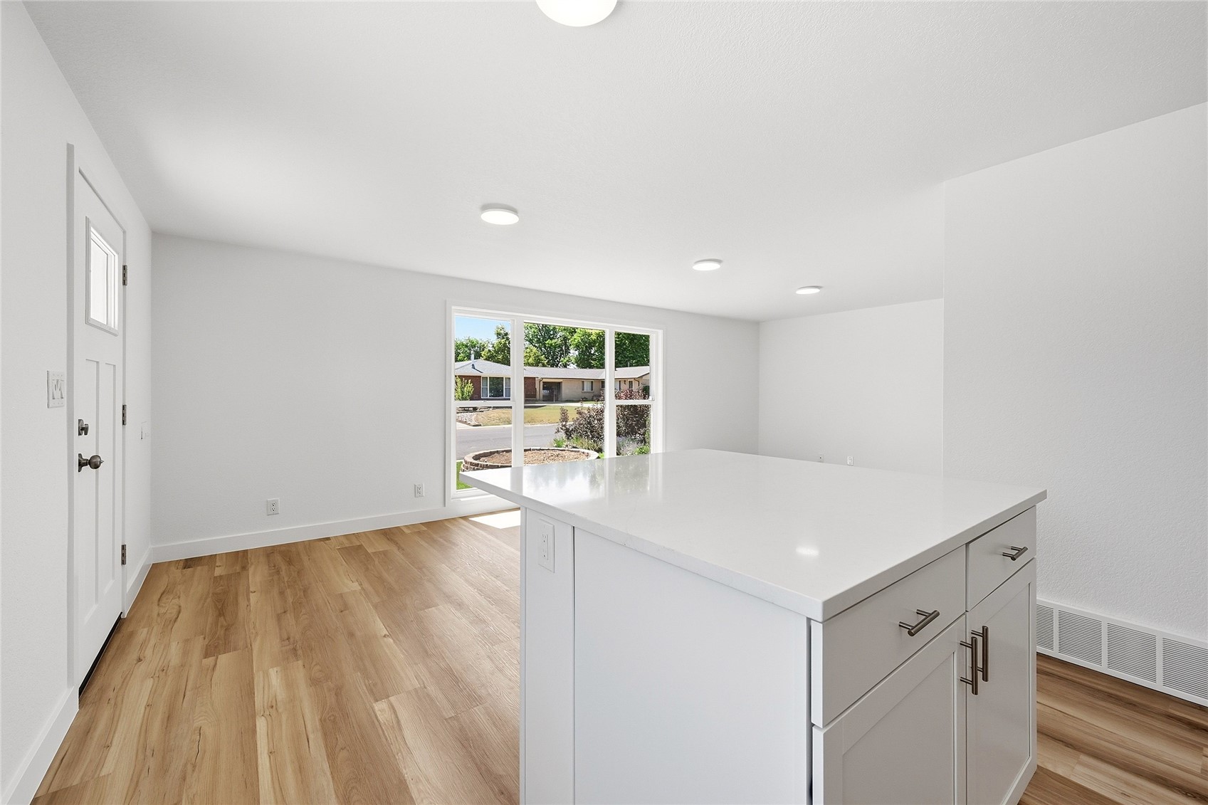 350 Jade Street Property Photo 11