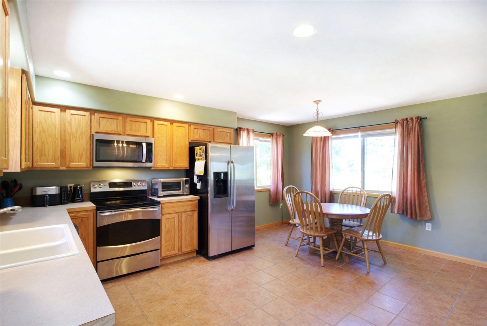 135 Harvest Drive Property Photo 8