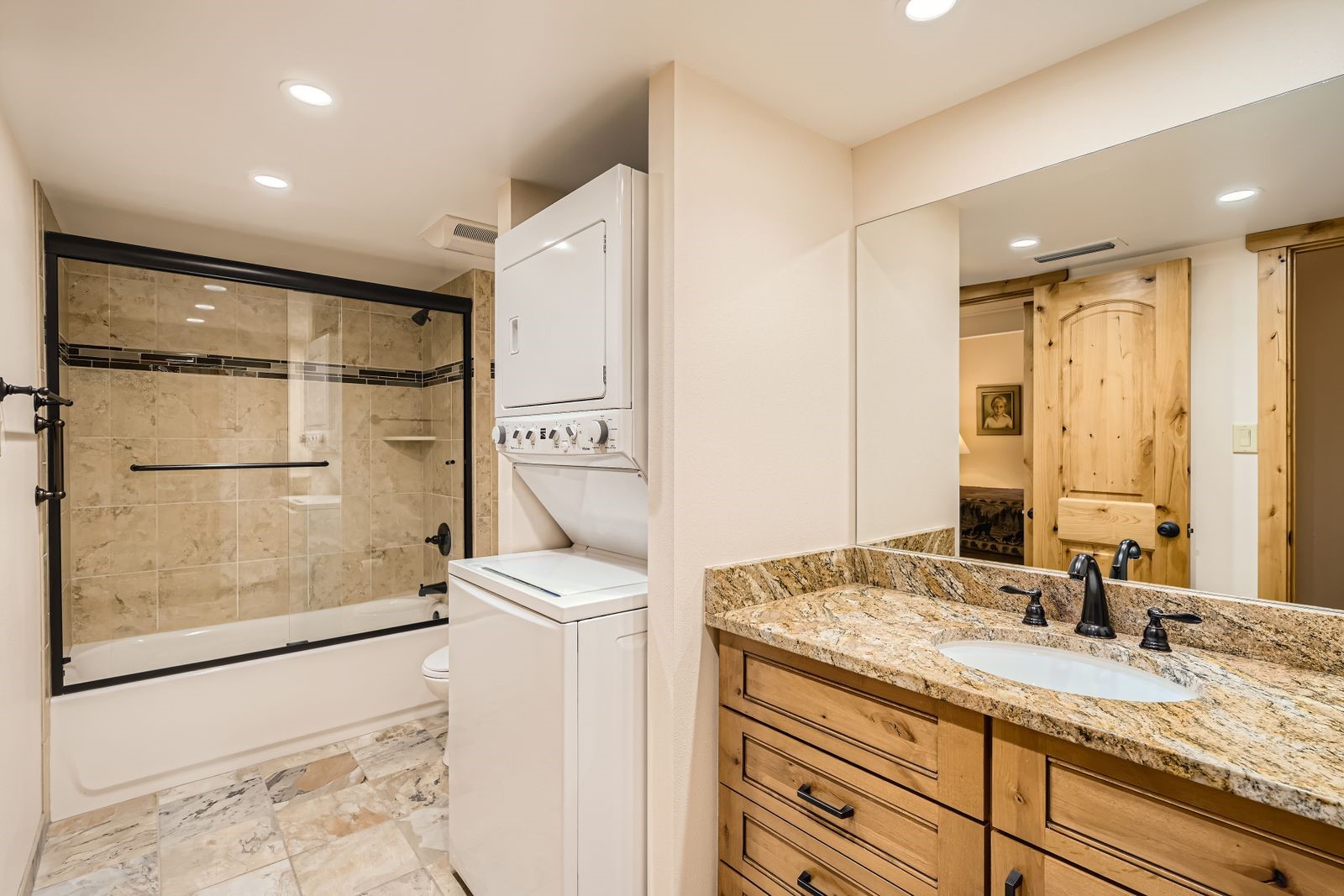 S1069722 Property Photo 7