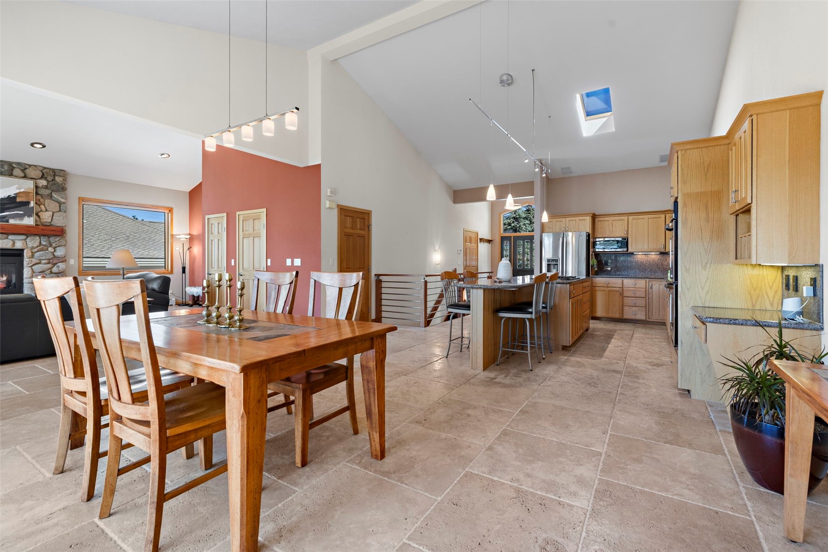 453 Ensign Drive Property Photo 10