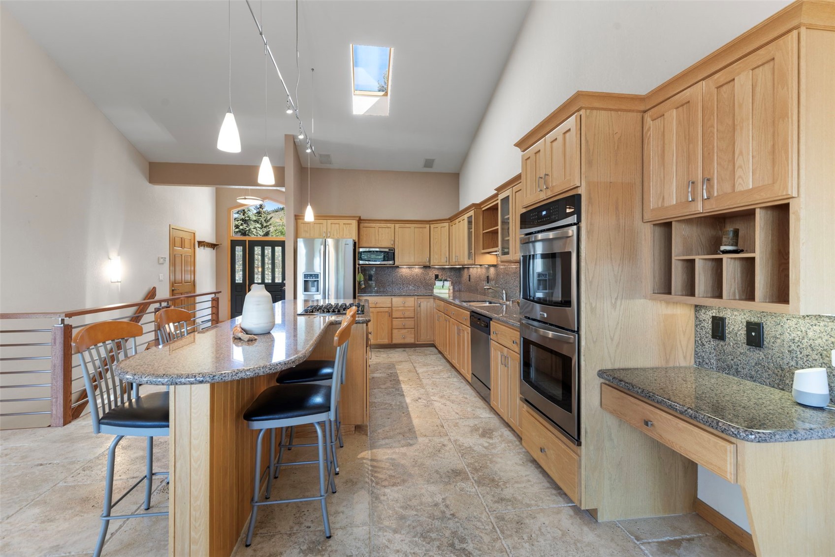 453 Ensign Drive Property Photo 14