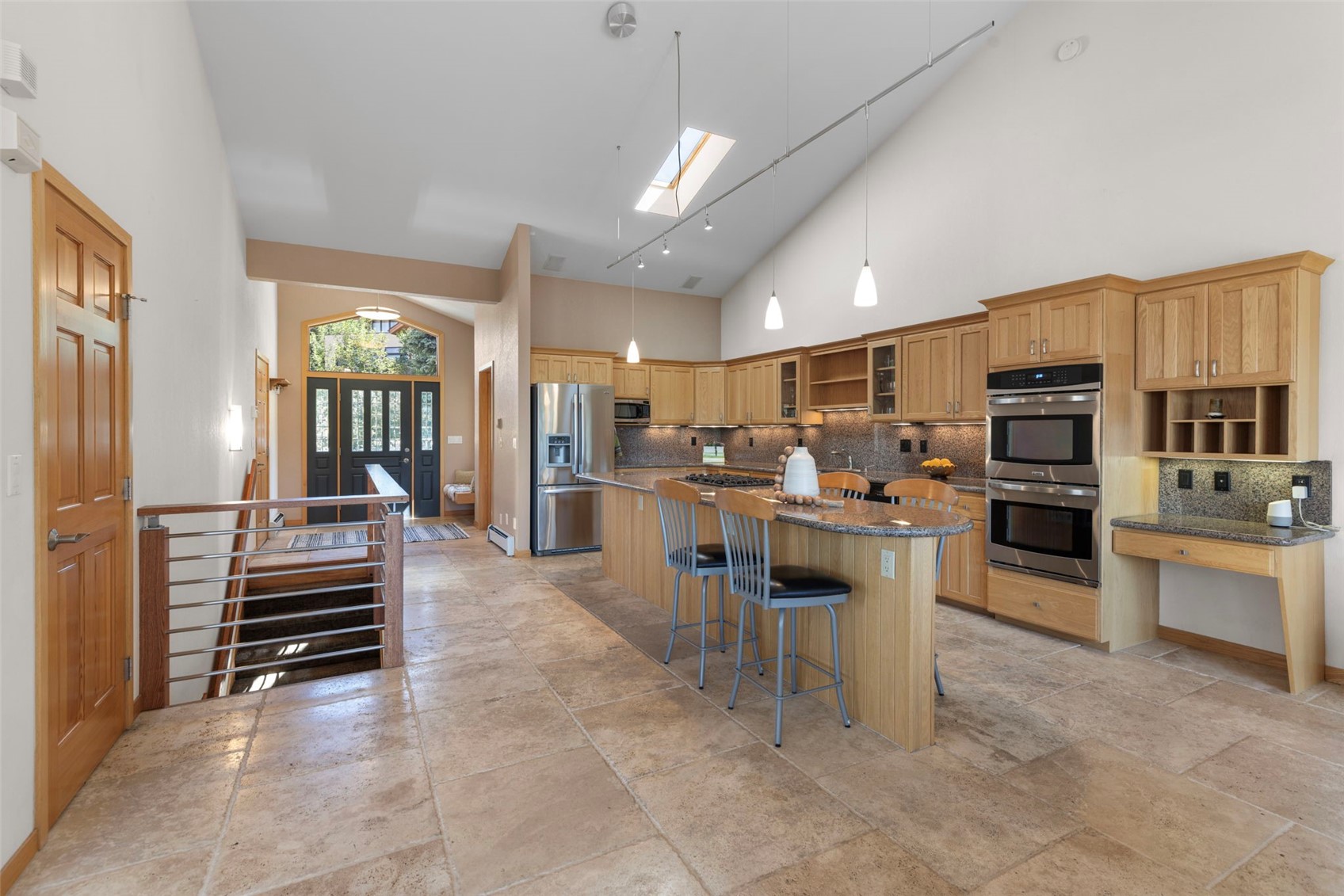 453 Ensign Drive Property Photo 15