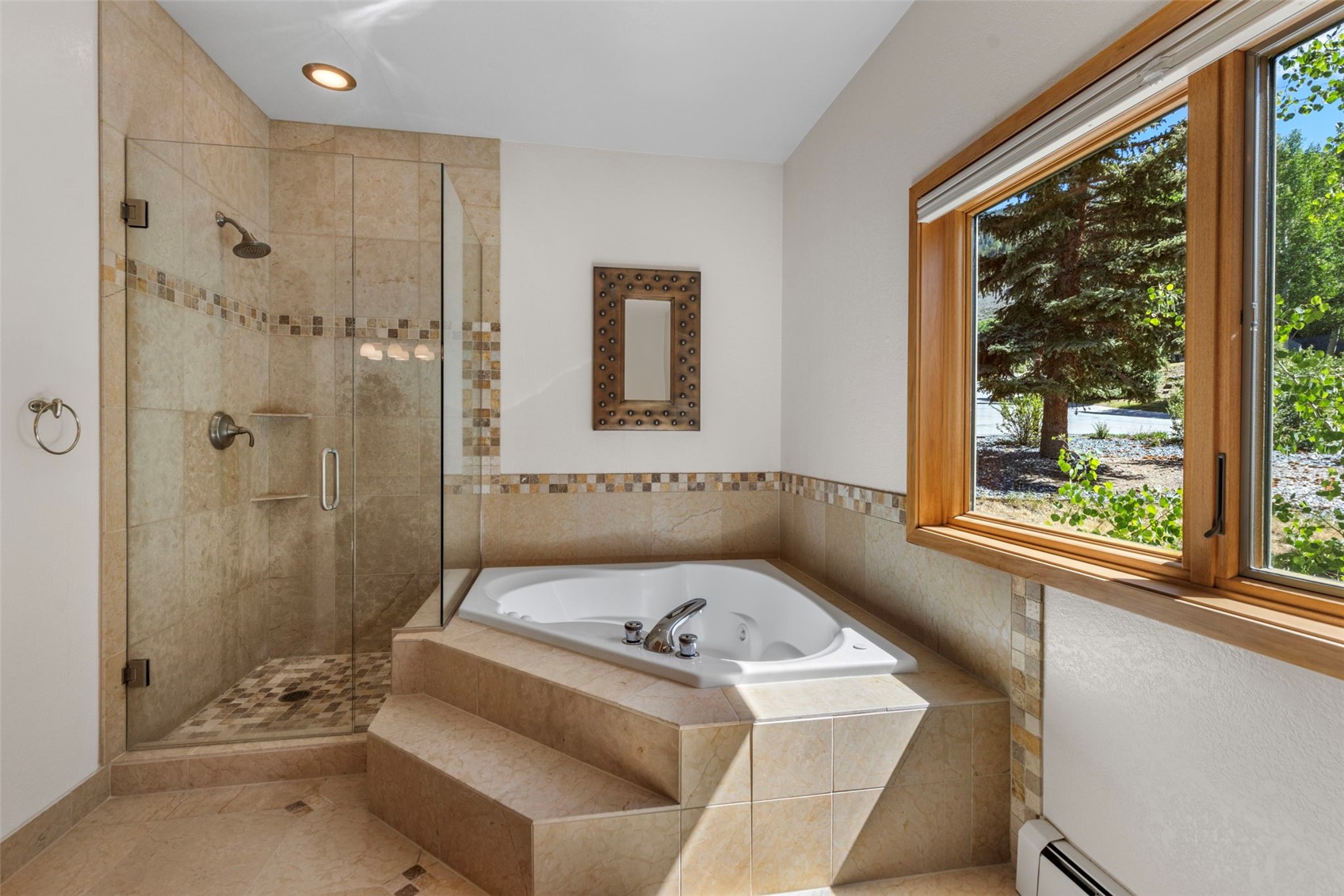 453 Ensign Drive Property Photo 25