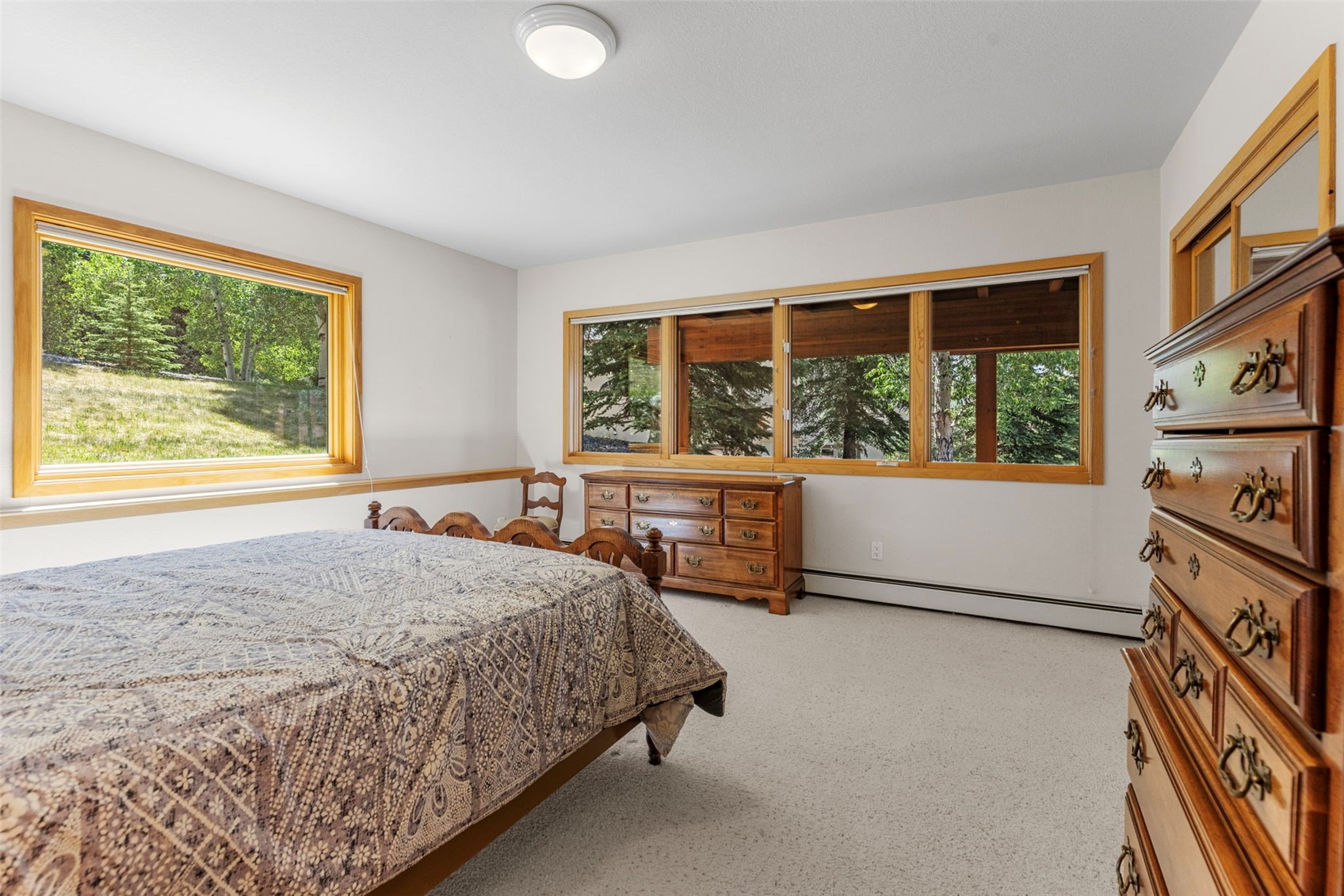453 Ensign Drive Property Photo 33