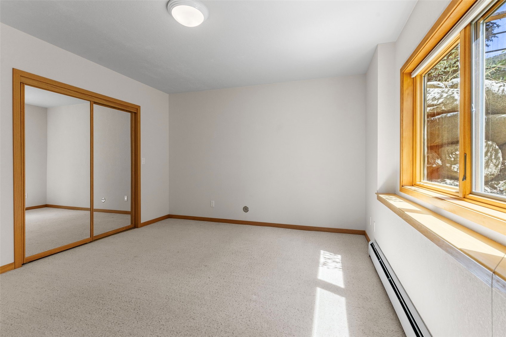 453 Ensign Drive Property Photo 37