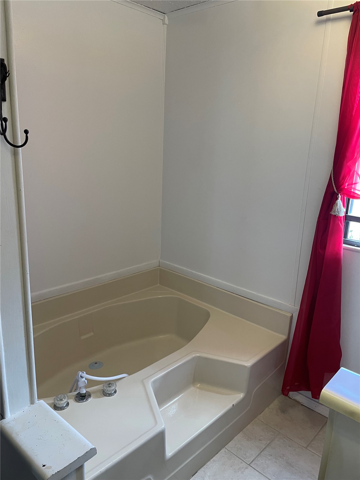 2 Snowmass Circle Property Photo 11