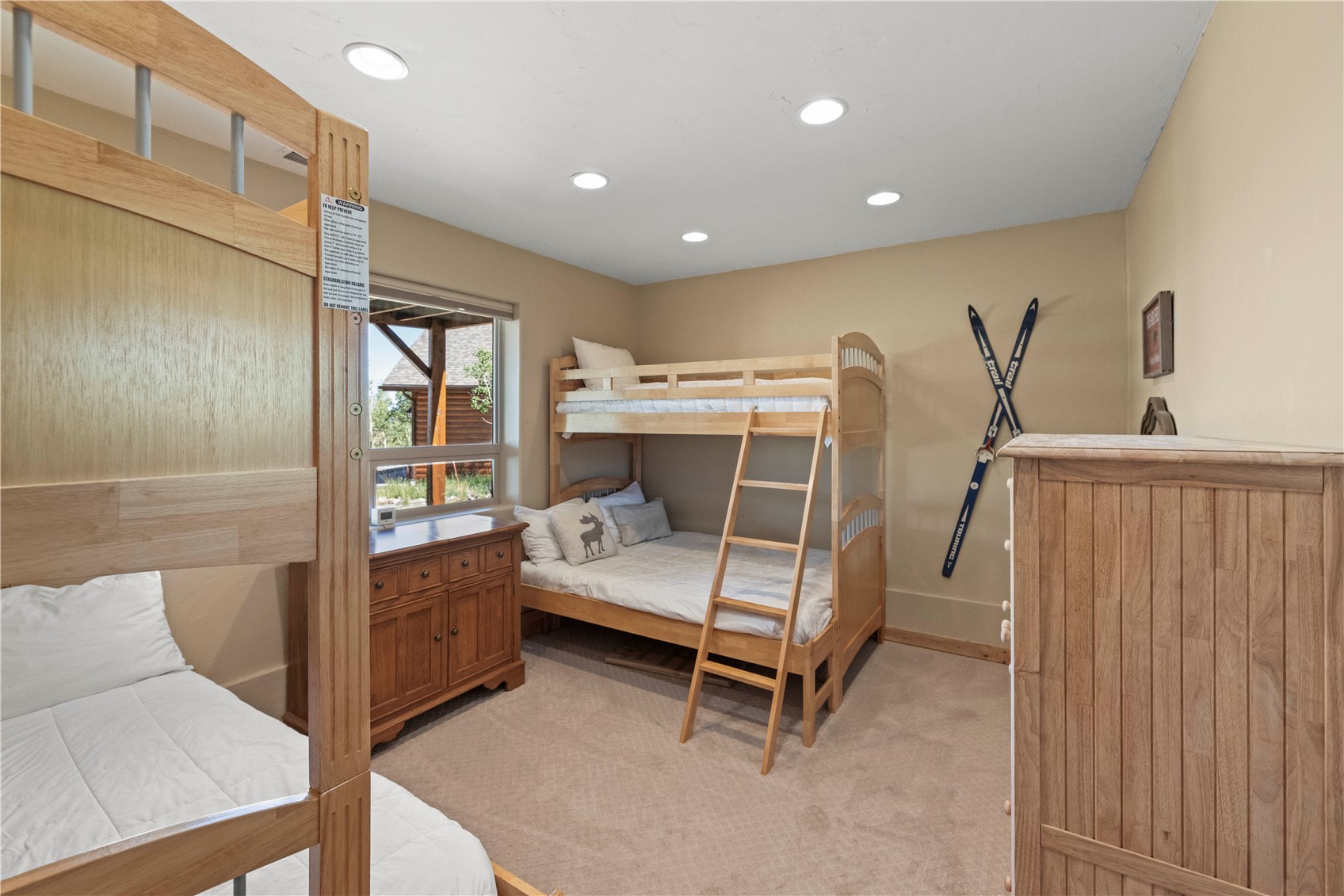917 Sheep Ridge Road Property Photo 32