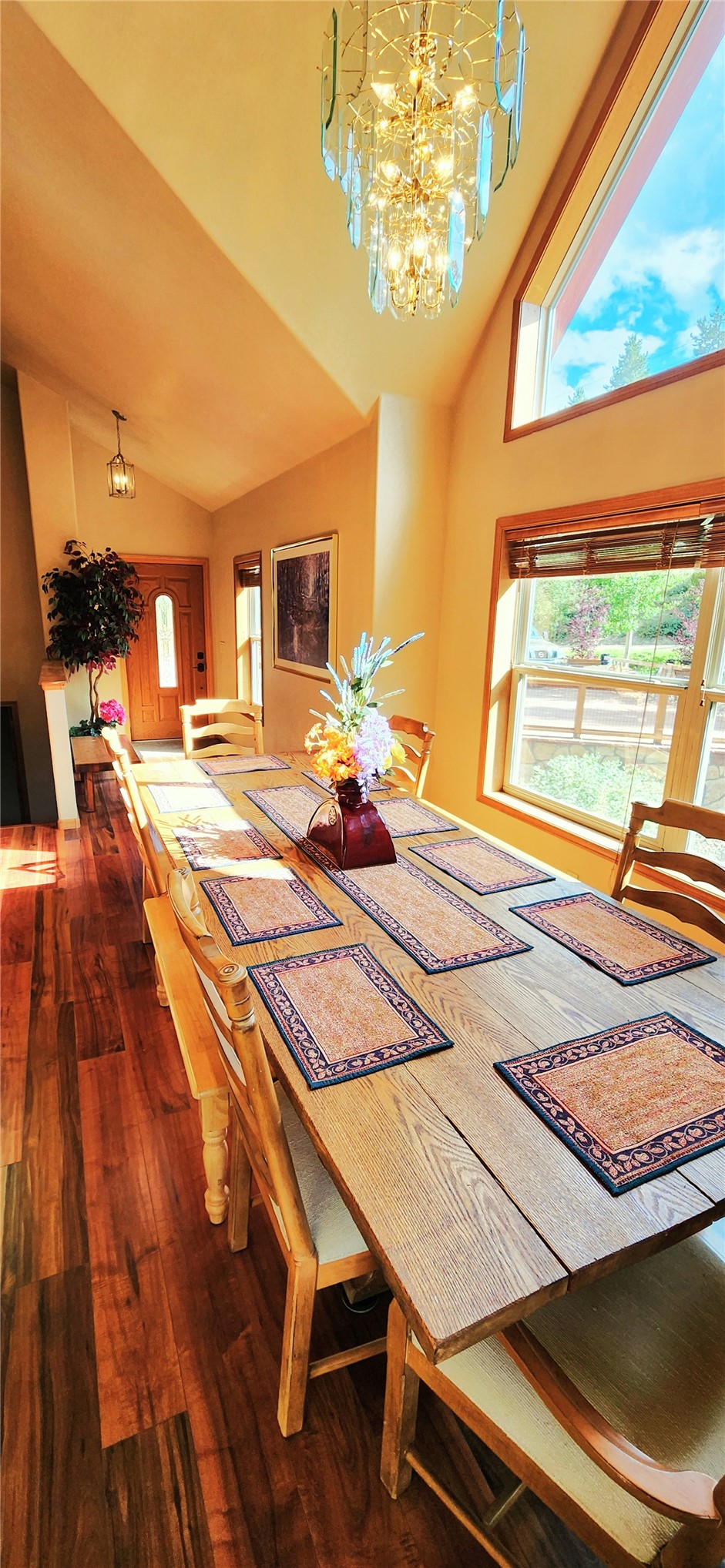 562 Piney Acres Circle Property Photo 4