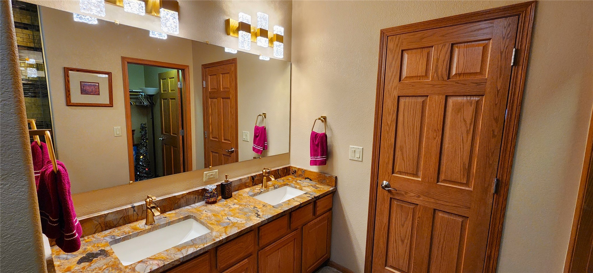 562 Piney Acres Circle Property Photo 11