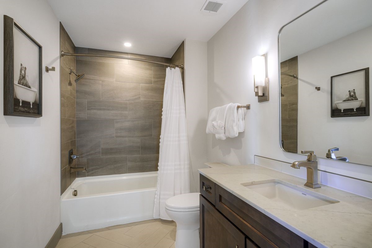 37 W 4th Street 205e Property Photo 20