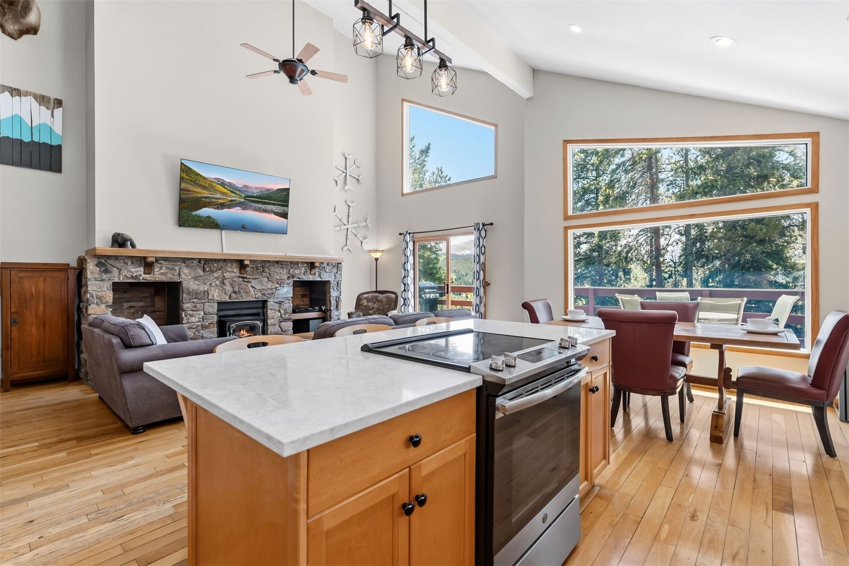 1233 Baldy Road Property Photo