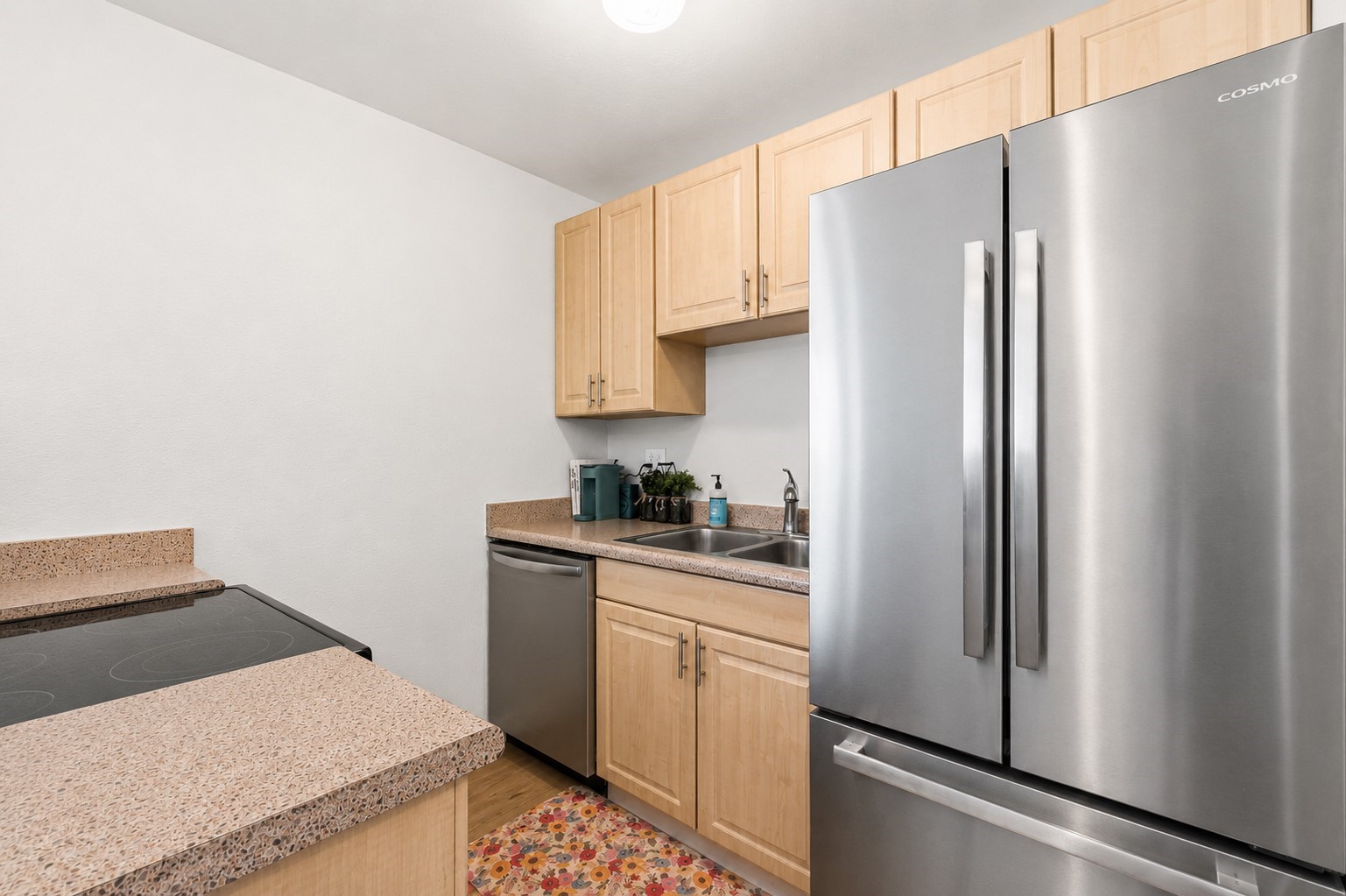 256 Cove Boulevard 7 Property Photo 6