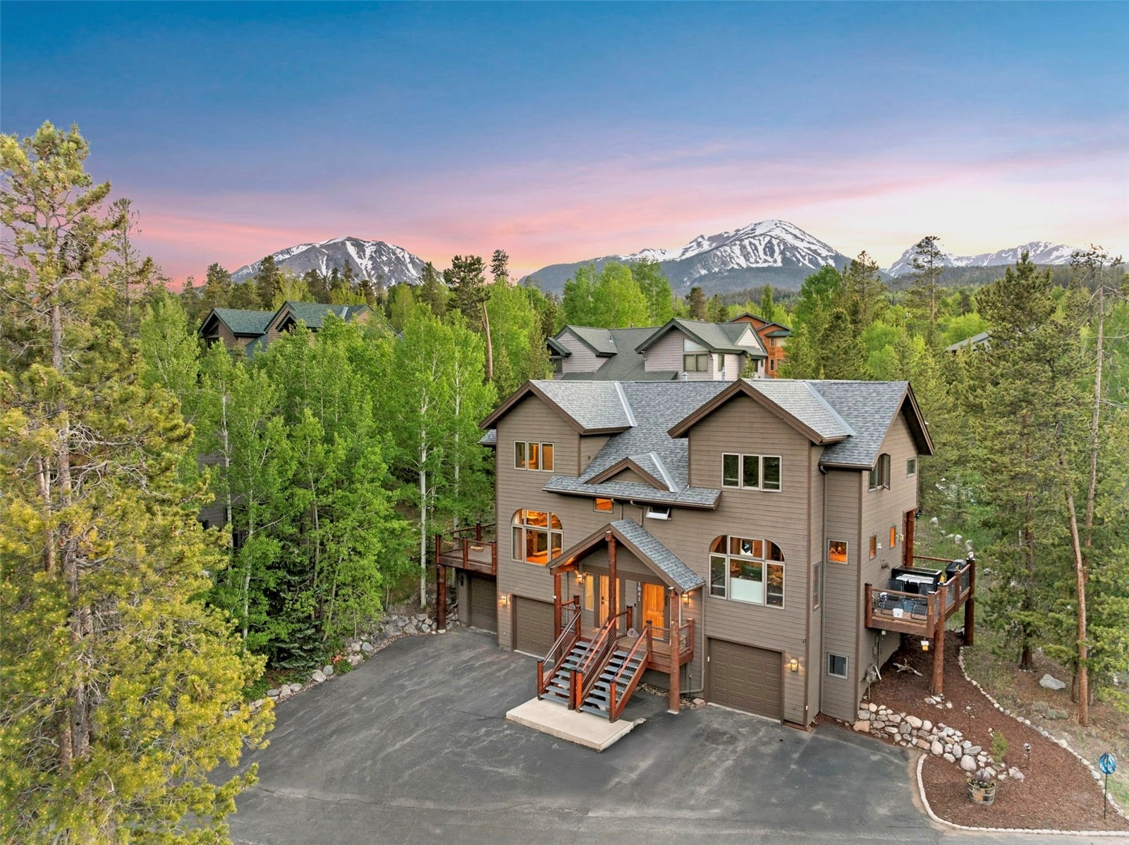 1837 Stellar Drive Property Photo 2