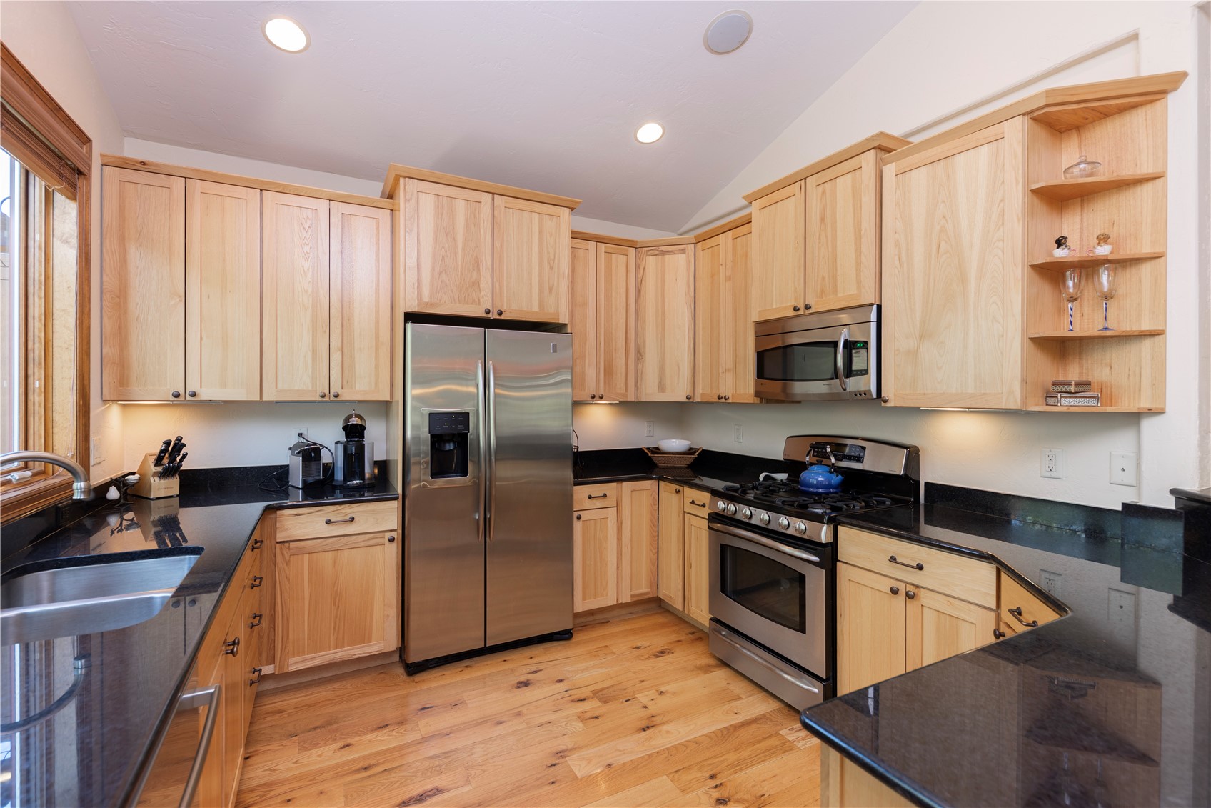 307 Teller Street D Property Photo 6