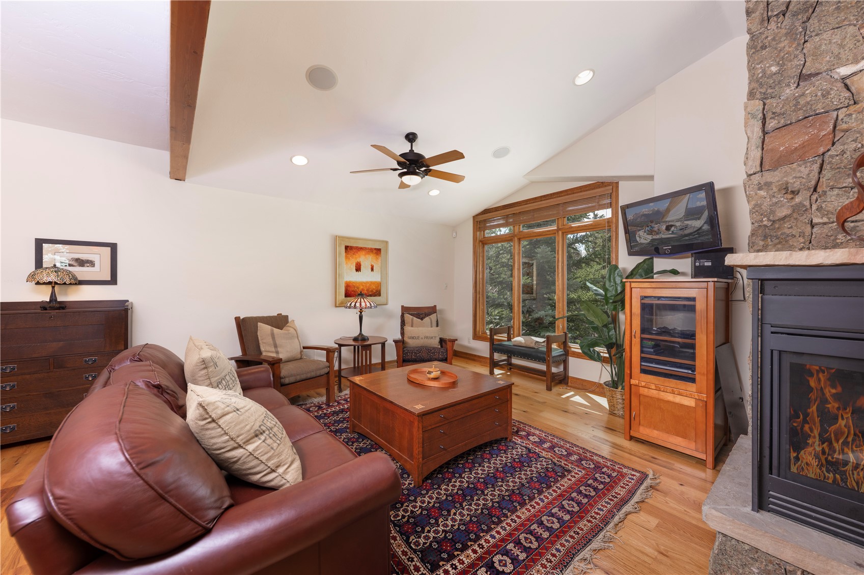 307 Teller Street D Property Photo 10