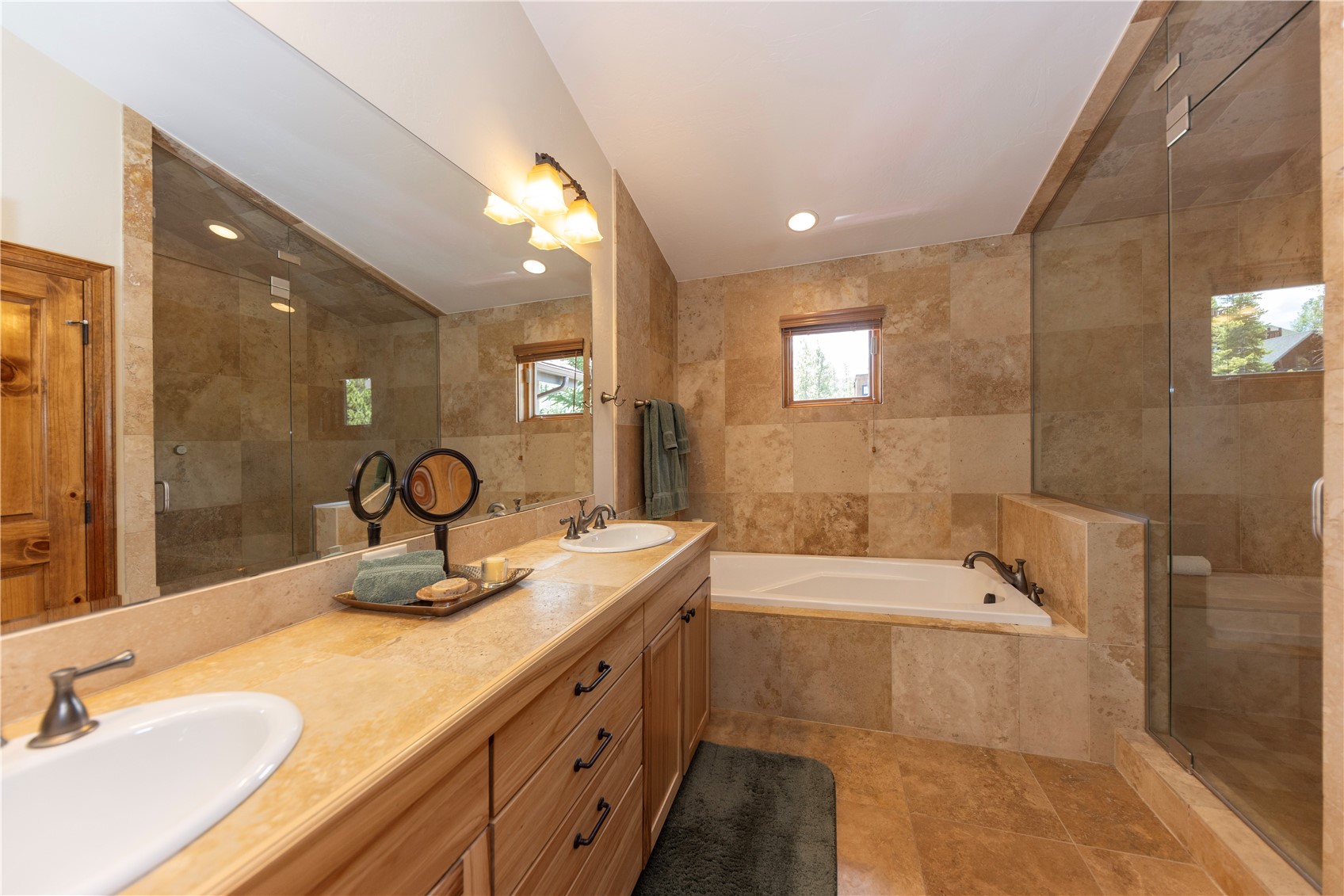 307 Teller Street D Property Photo 18