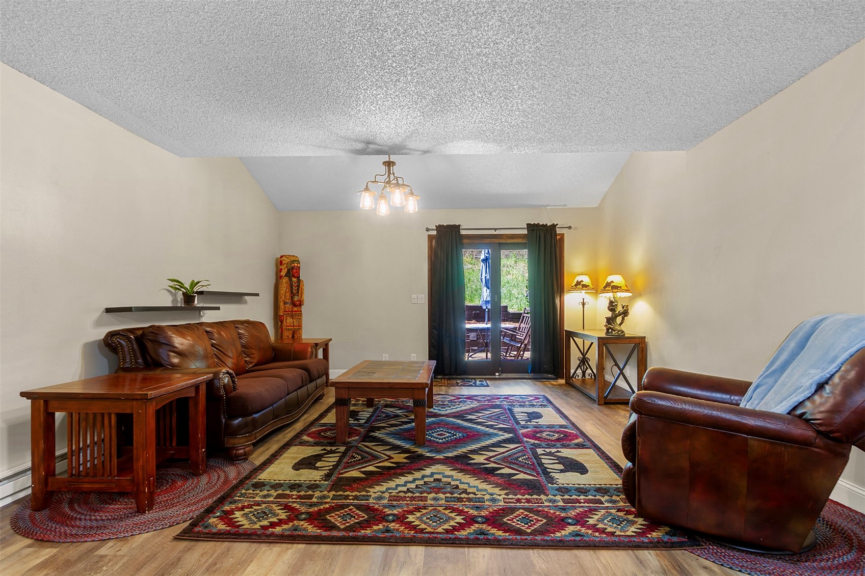 123 Burgundy Circle 123 Property Photo 3