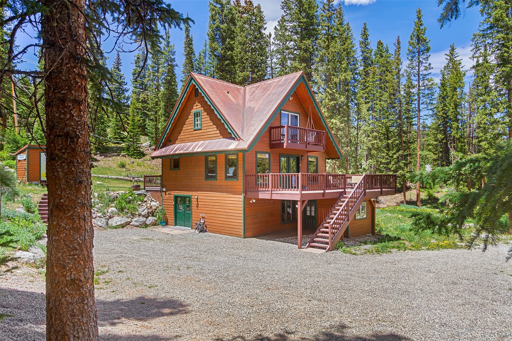 16 Bemrose Trail Property Photo 3