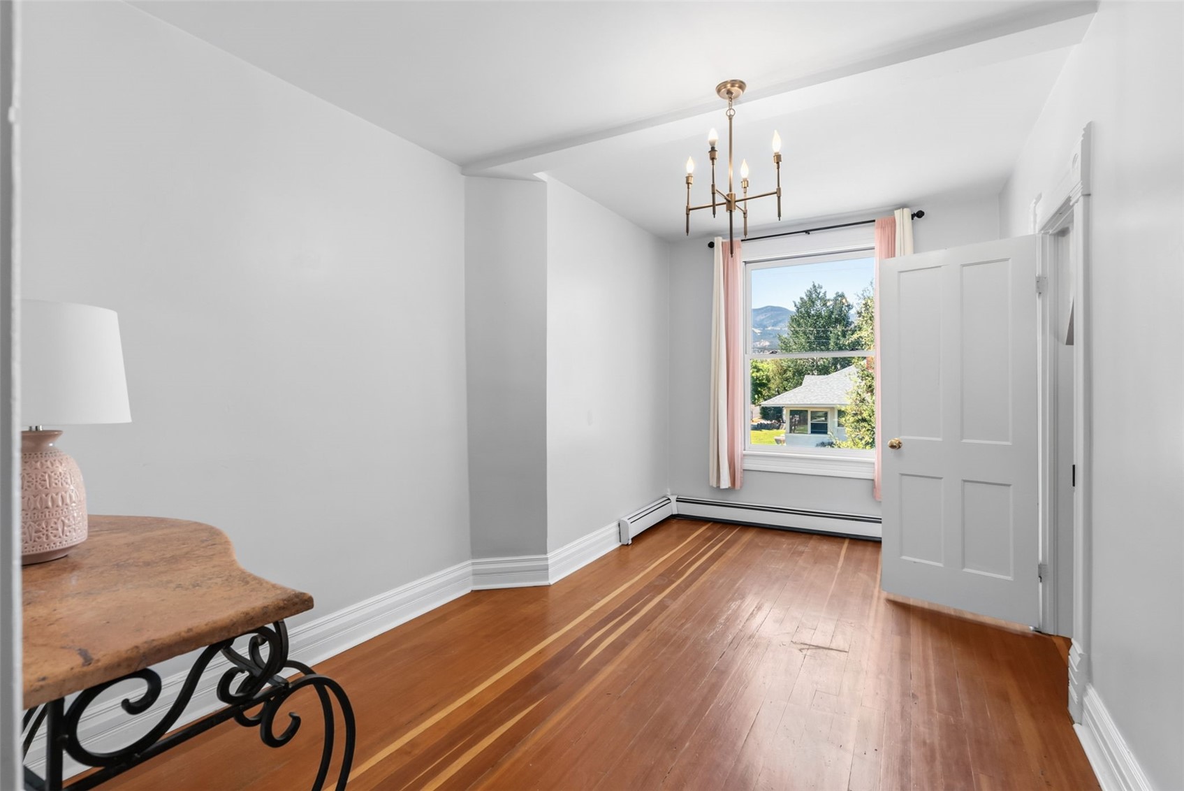 1148 F Property Photo 23