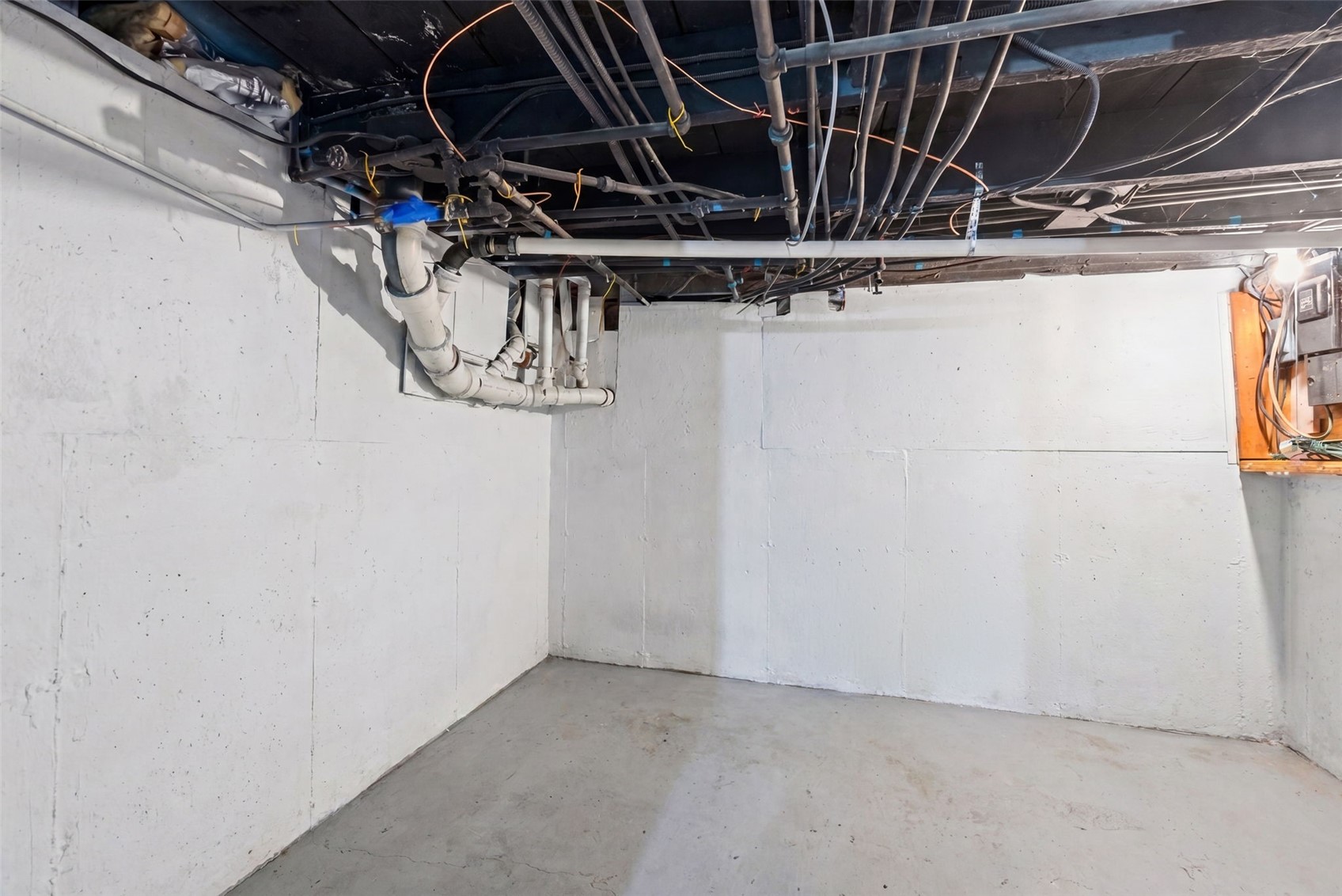 1148 F Property Photo 41