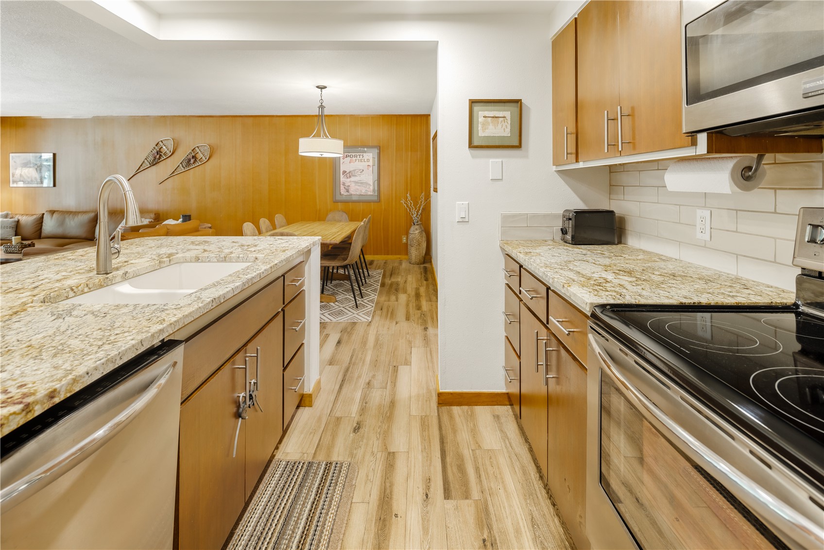 21700 Us Highway 6 2007 Property Photo 10