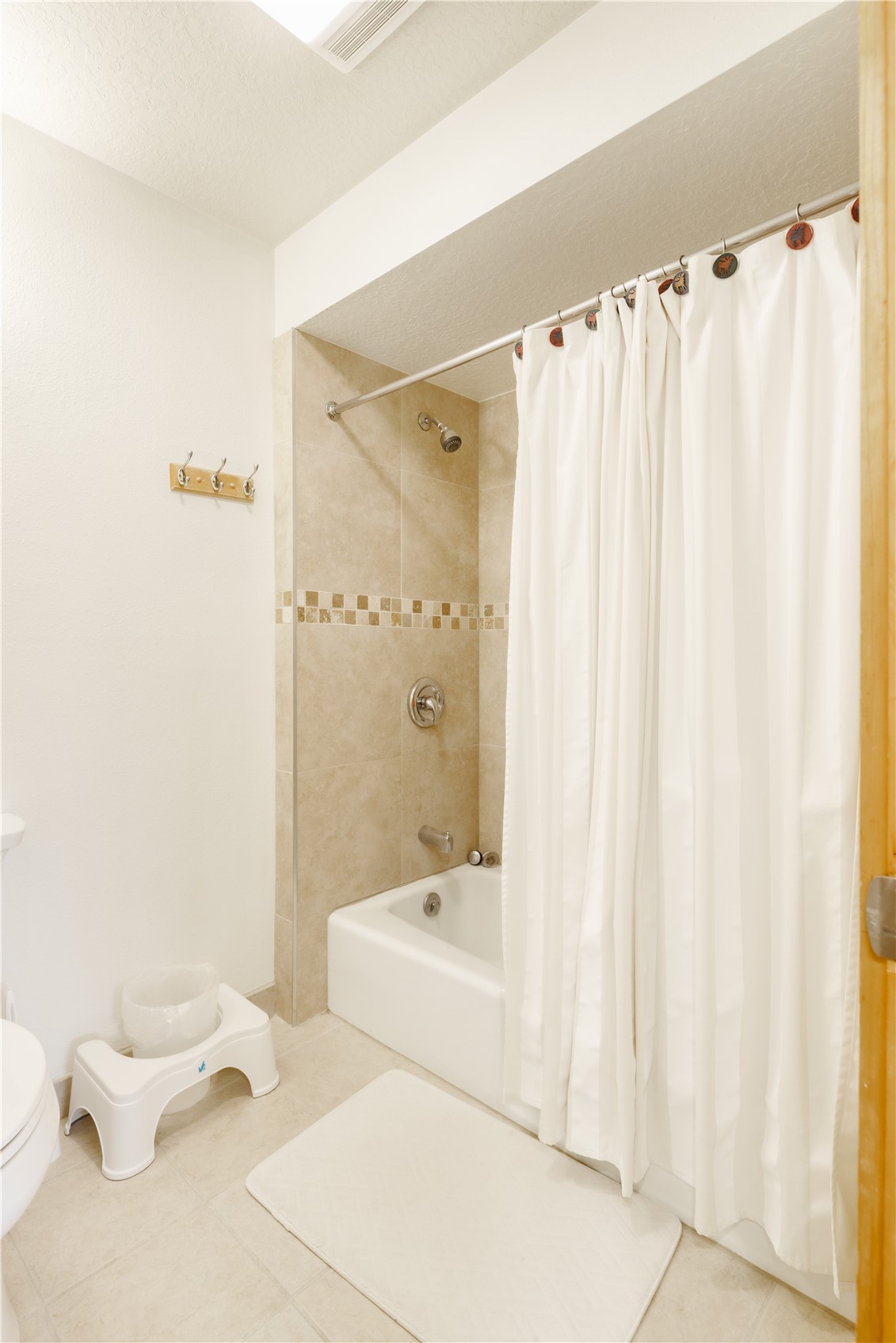 21700 Us Highway 6 2007 Property Photo 22