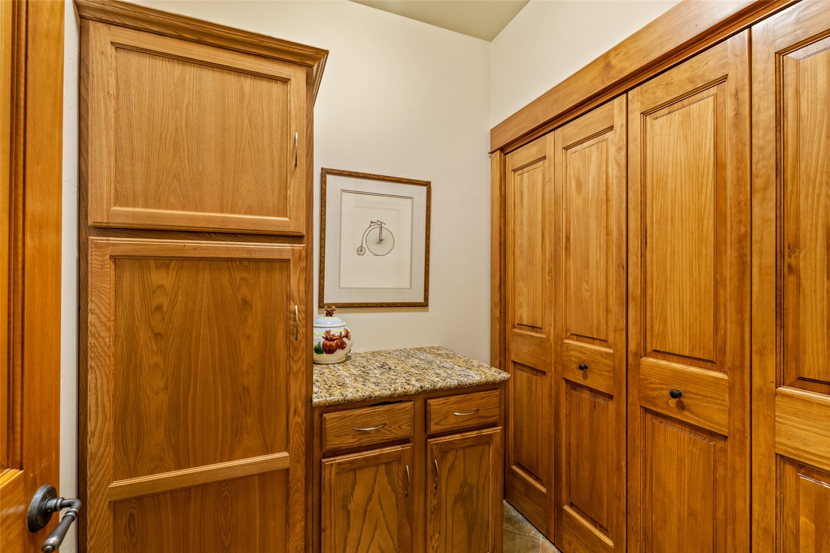 1462 Clubhouse Drive Property Photo 25