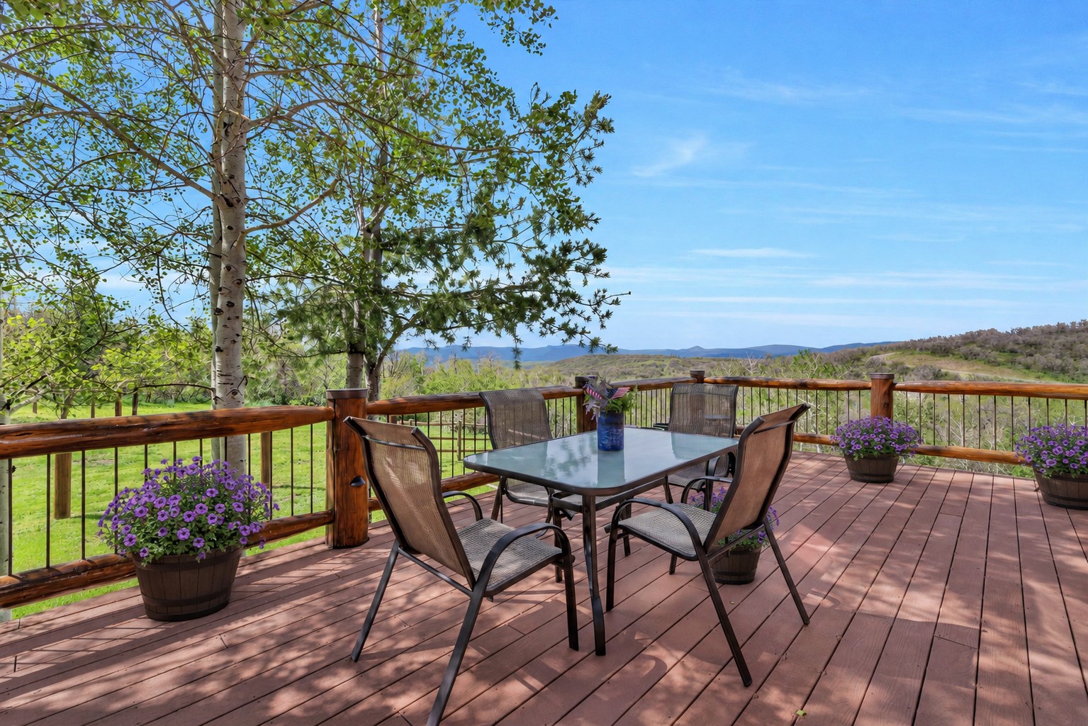 27055 Whitewood Drive E Property Photo 17