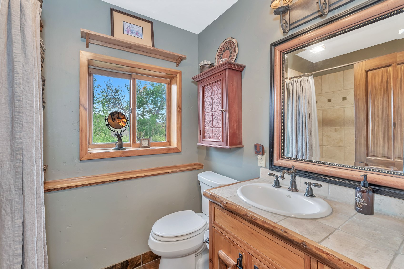 27055 Whitewood Drive E Property Photo 19