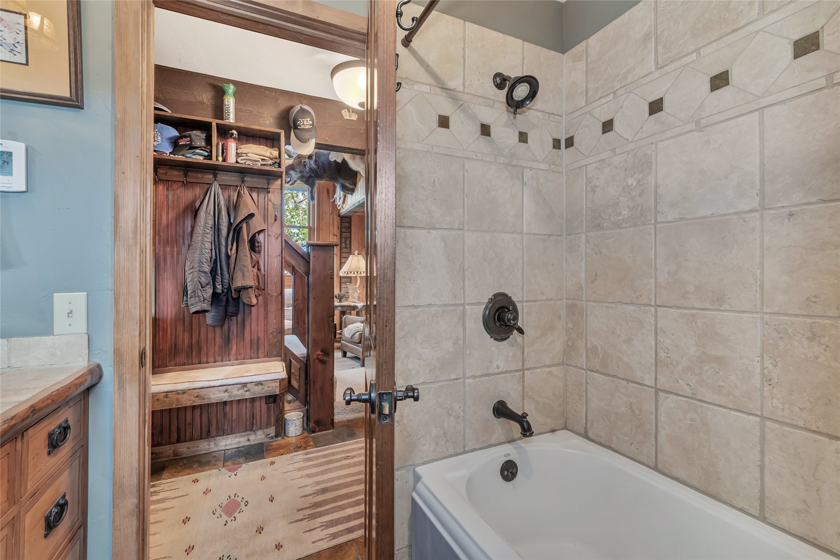 27055 Whitewood Drive E Property Photo 20