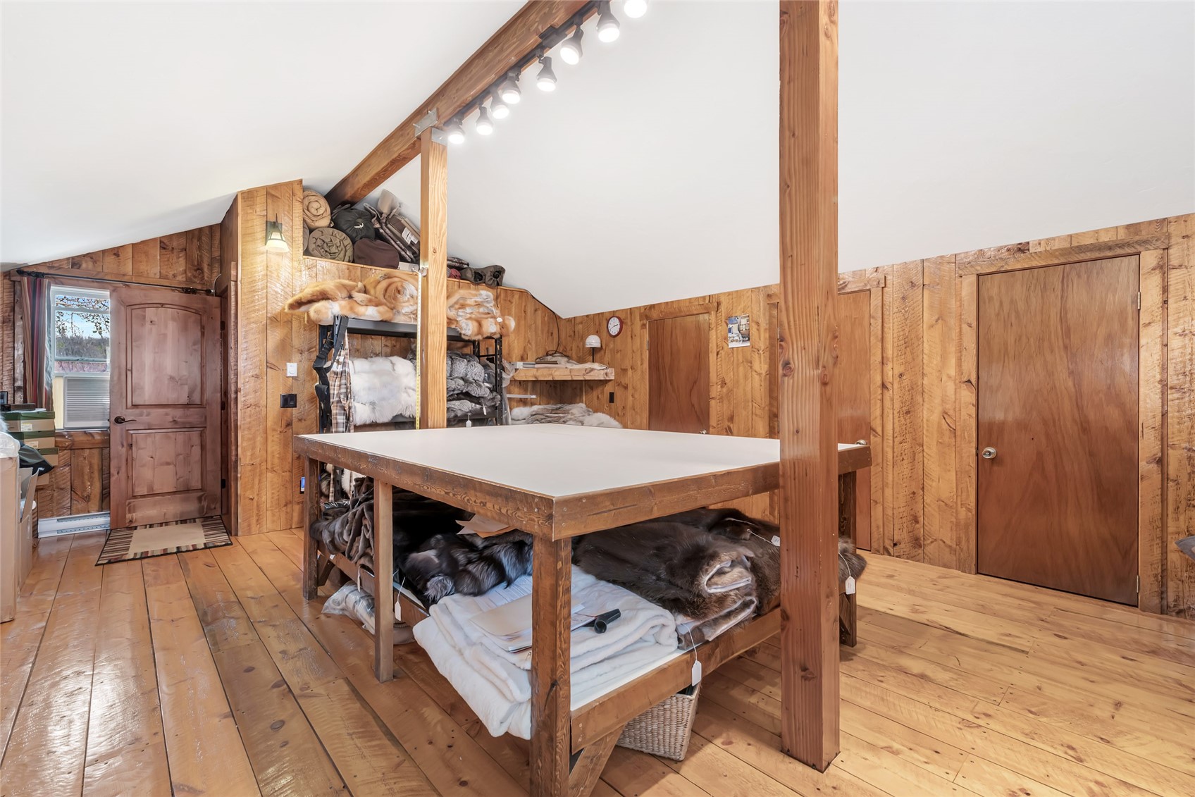 27055 Whitewood Drive E Property Photo 43