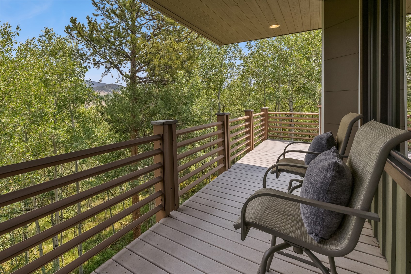 1744 Falcon Drive Property Photo 10