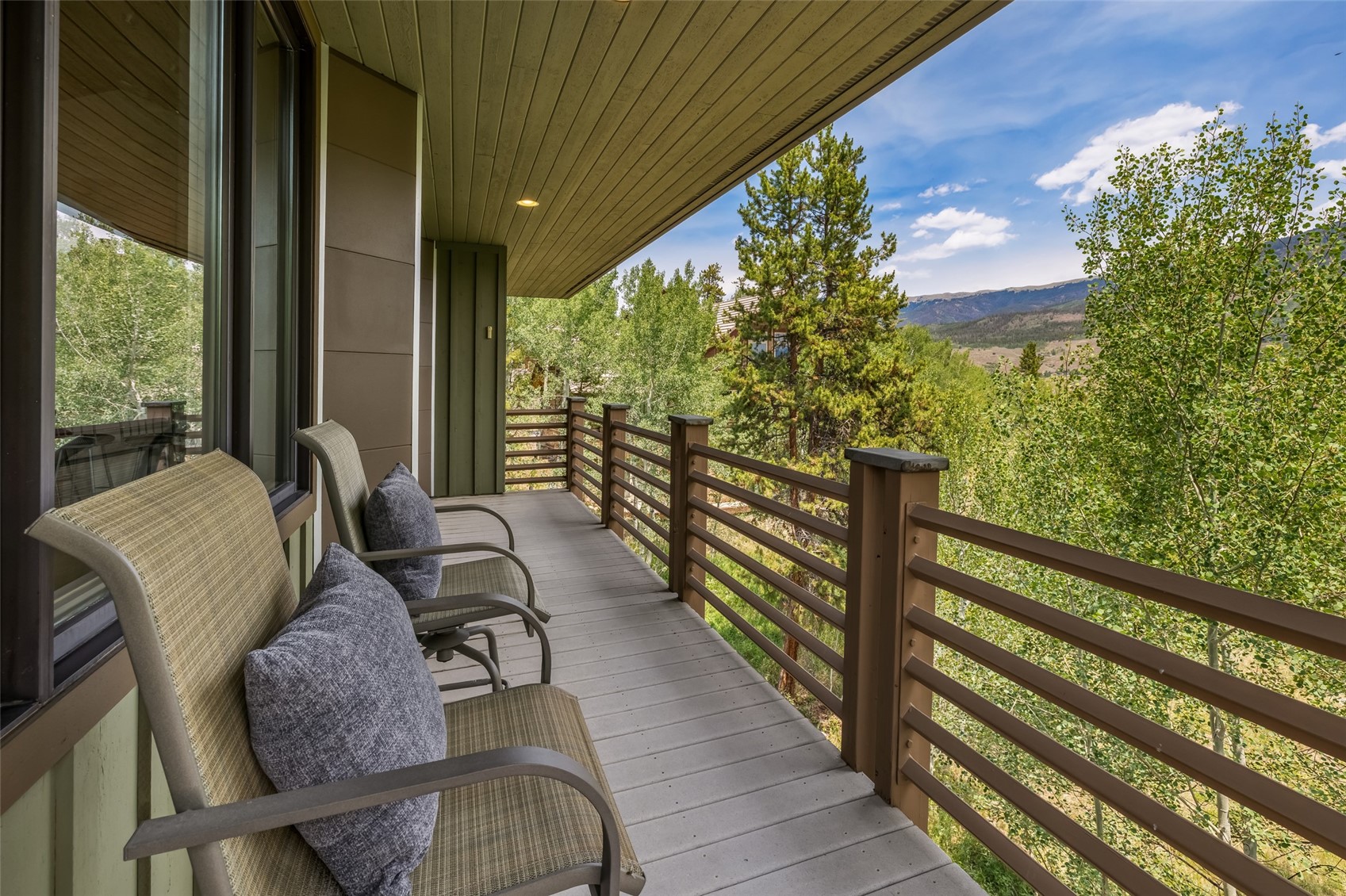 1744 Falcon Drive Property Photo 13