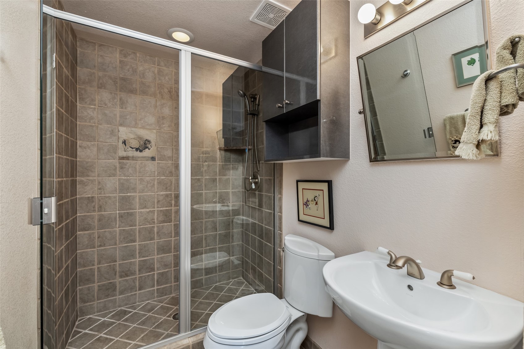 1744 Falcon Drive Property Photo 21