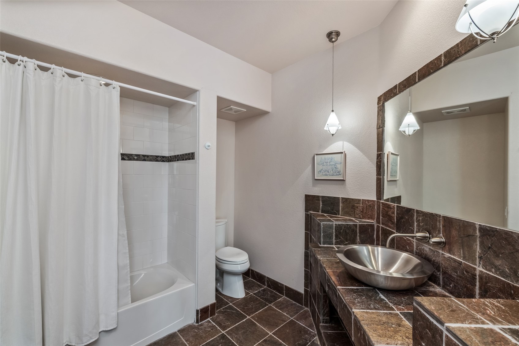 1744 Falcon Drive Property Photo 33