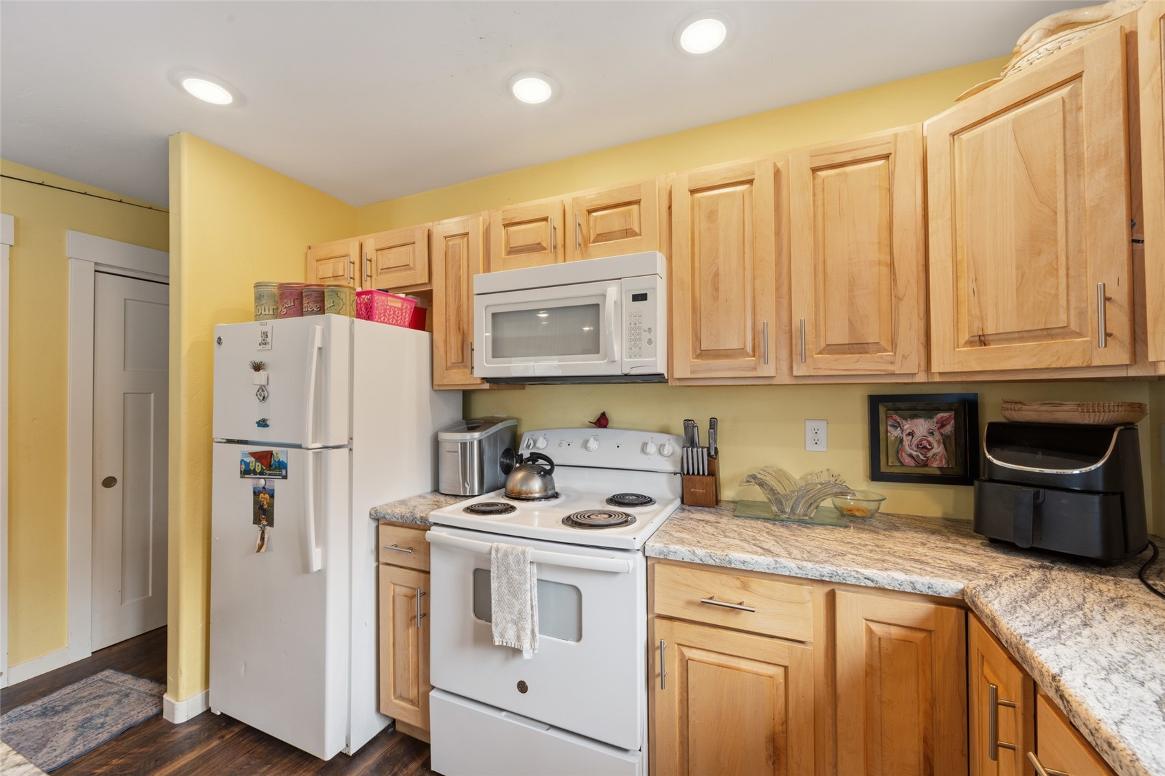280 Nevava Property Photo 2