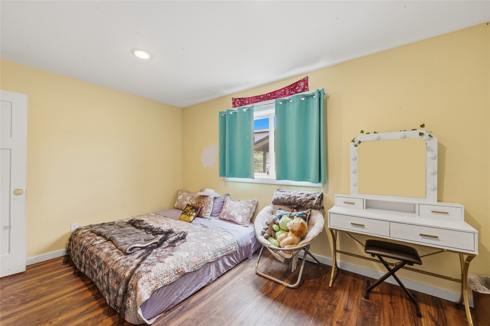 280 Nevava Property Photo 4