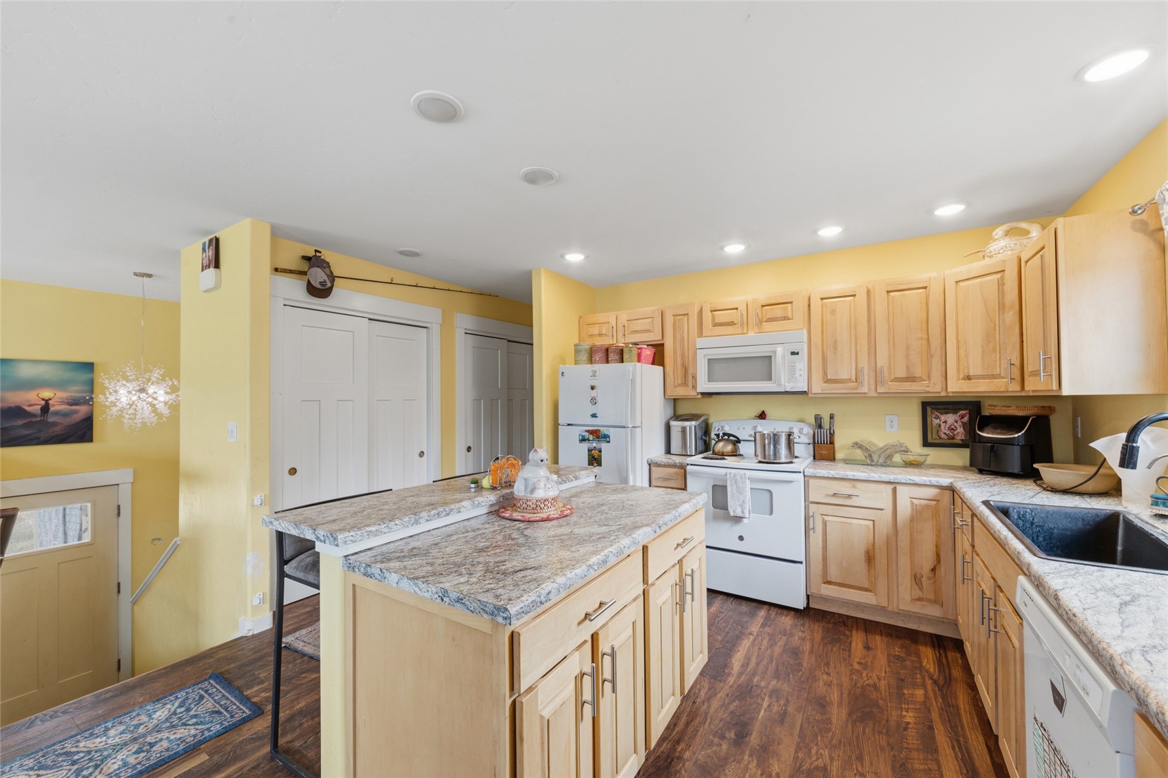 280 Nevava Property Photo 16