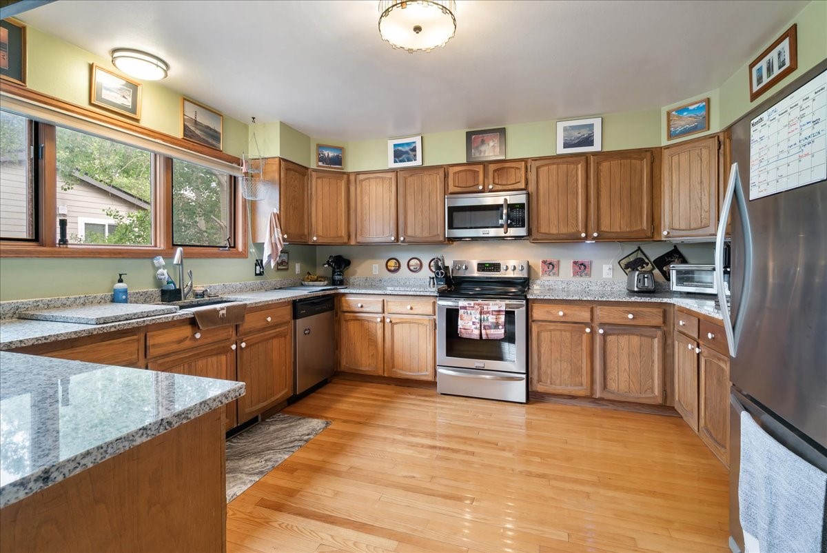 93 Cooper Drive Property Photo 6