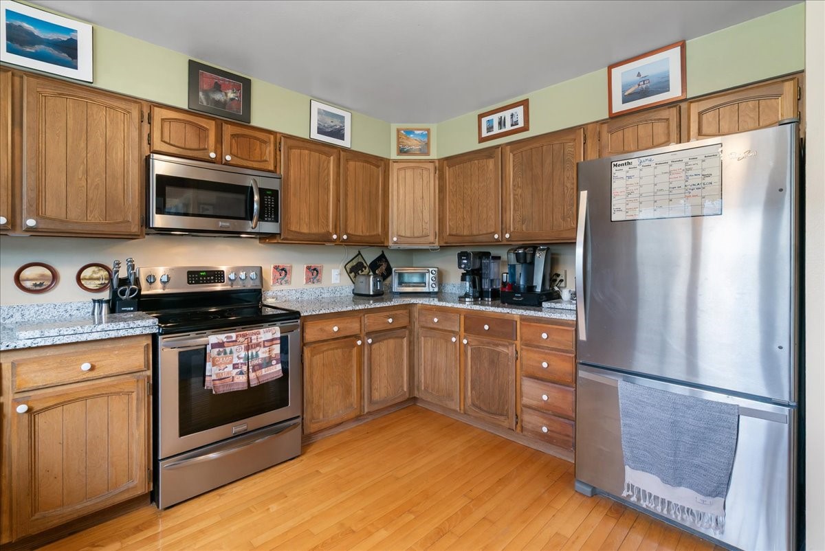93 Cooper Drive Property Photo 7