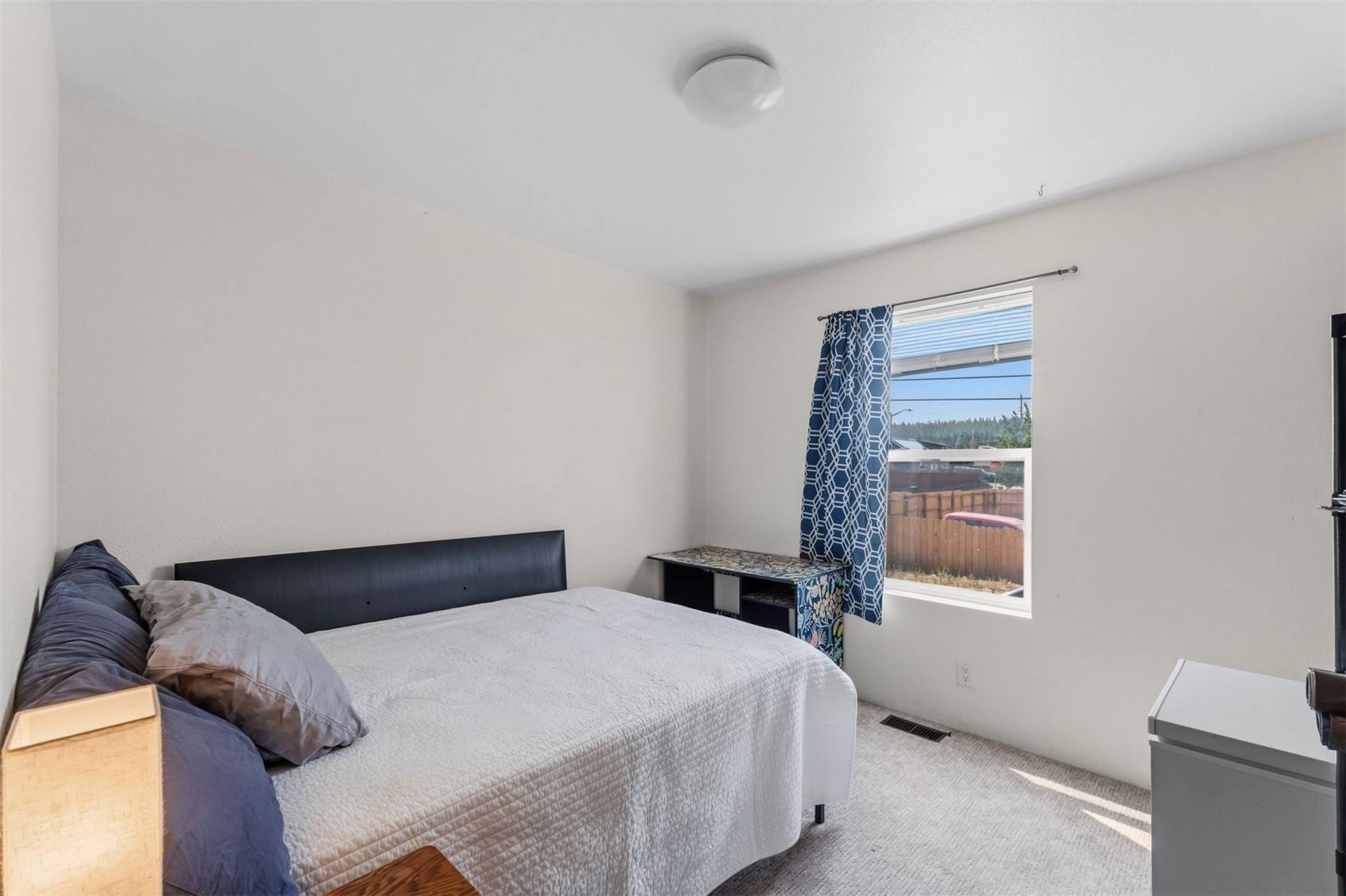 101 S Maple Street Property Photo 12