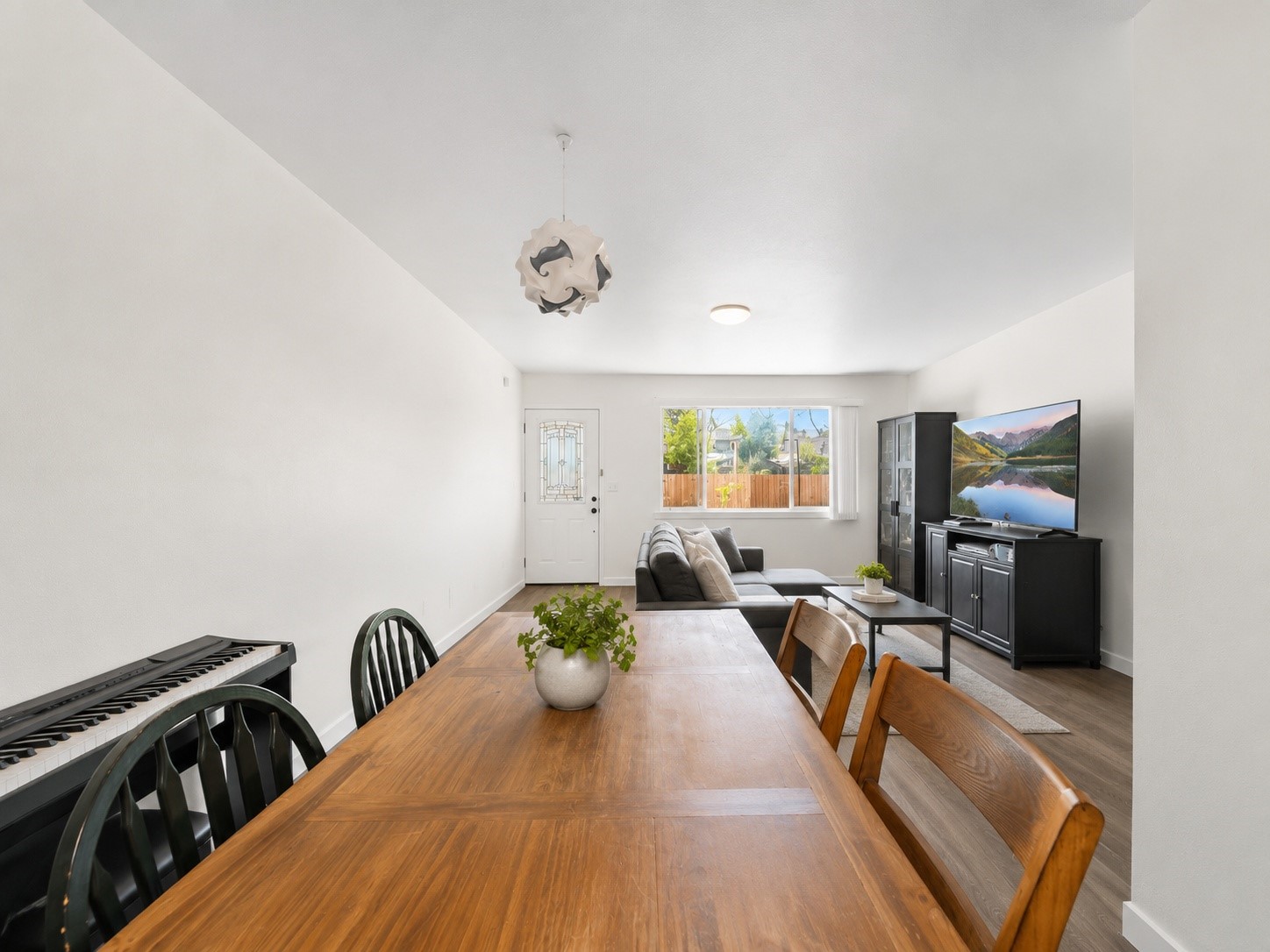 101 S Maple Street Property Photo 18