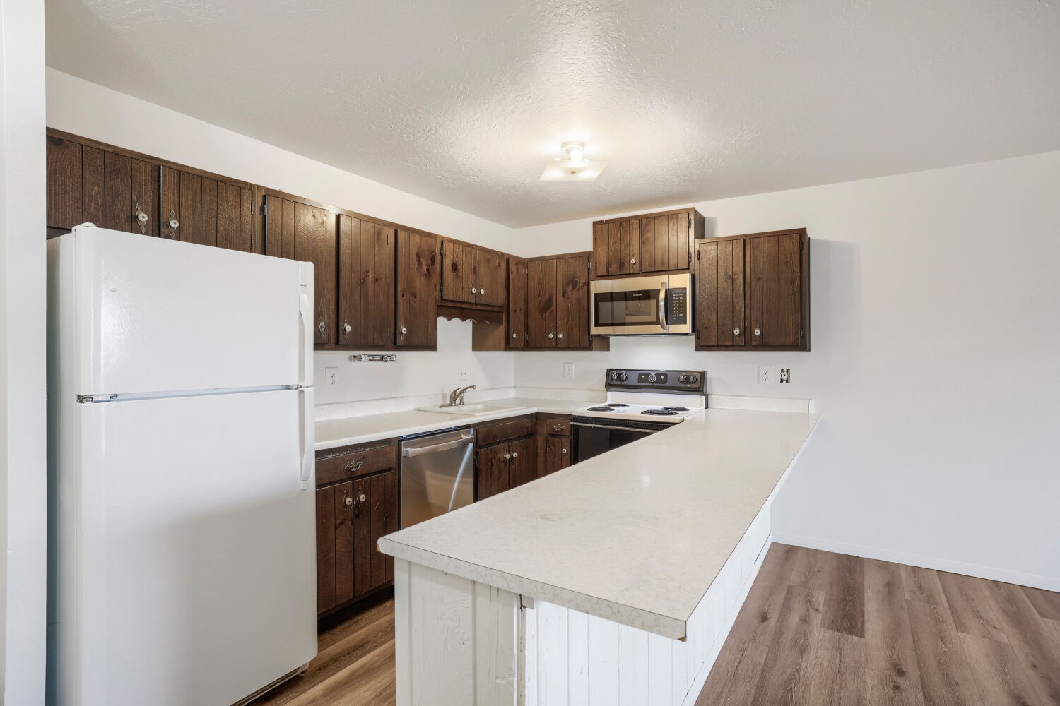 923 Straight Creek Drive 302 Property Photo 1