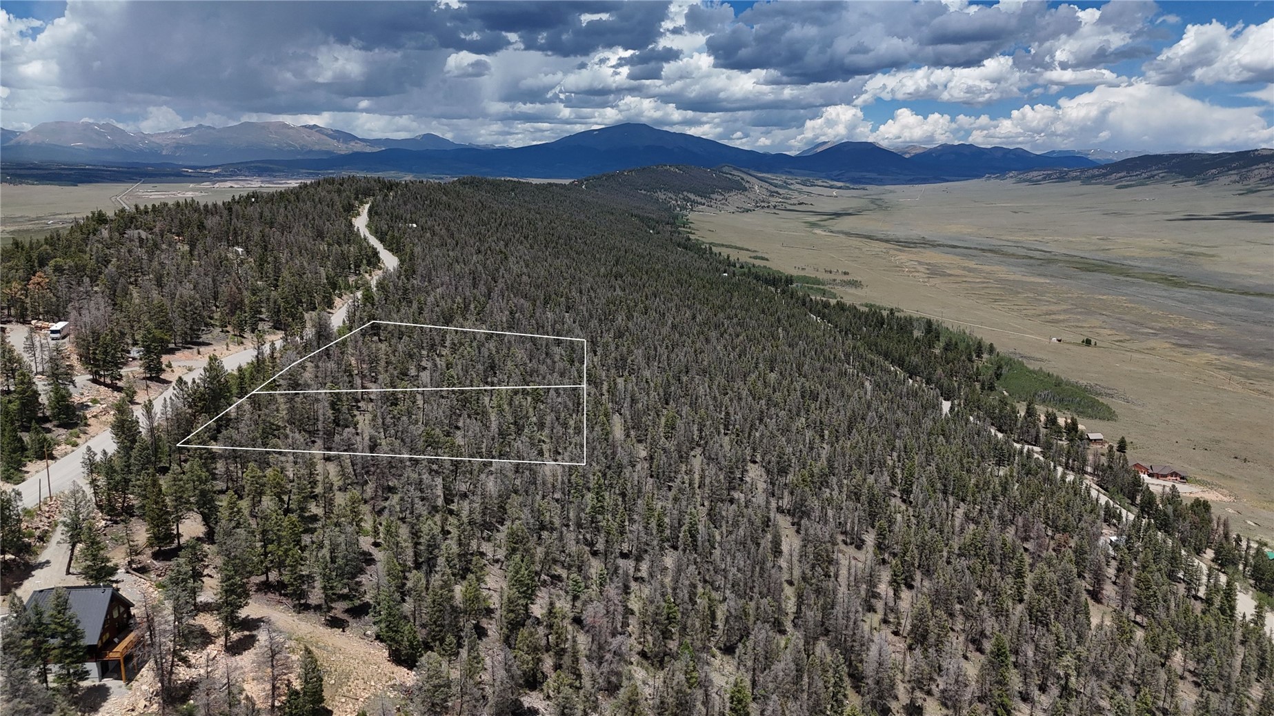 1396 Middle Fork Property Photo 3