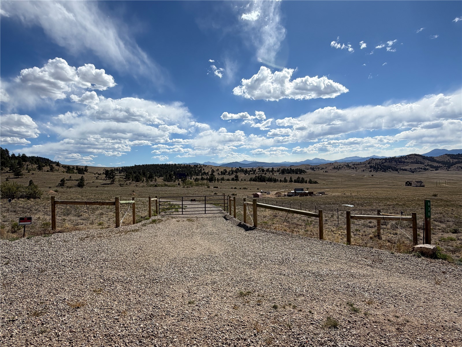 830 Cohonina Road Property Photo 1