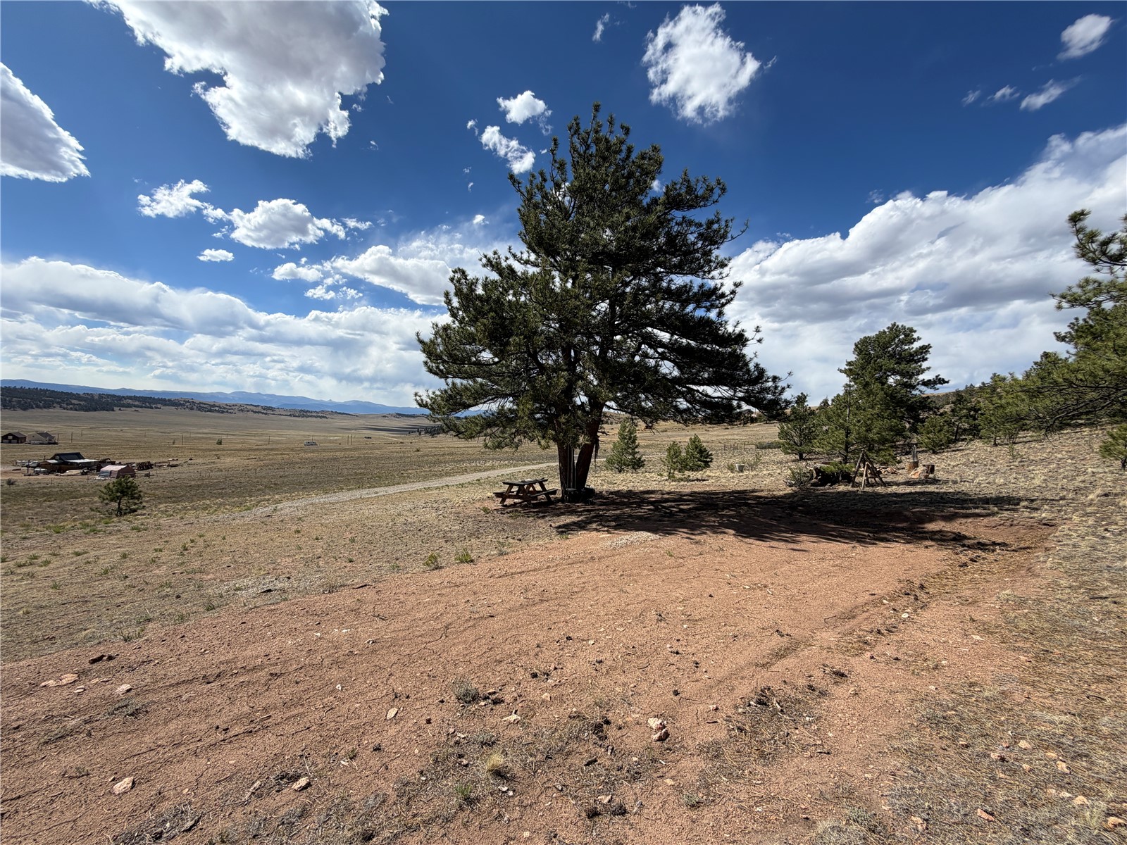 830 Cohonina Road Property Photo 2