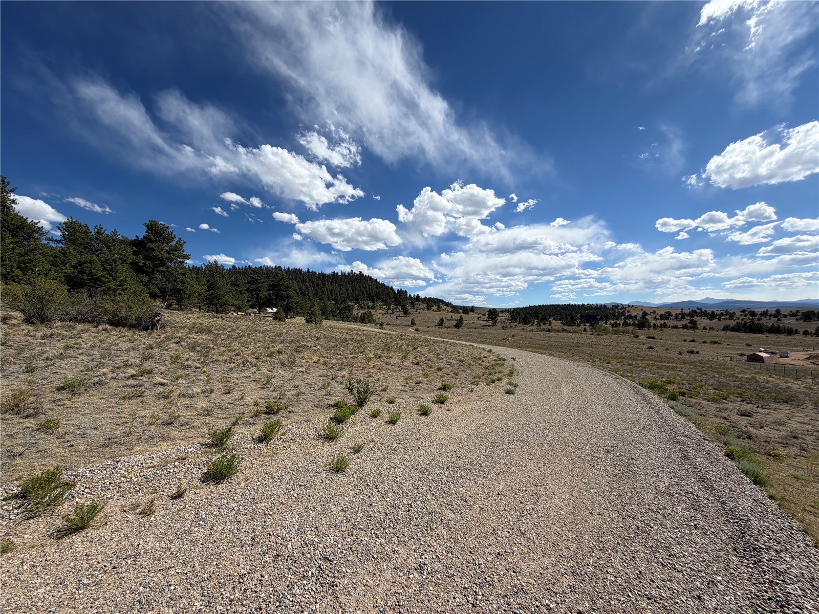 830 Cohonina Road Property Photo 14