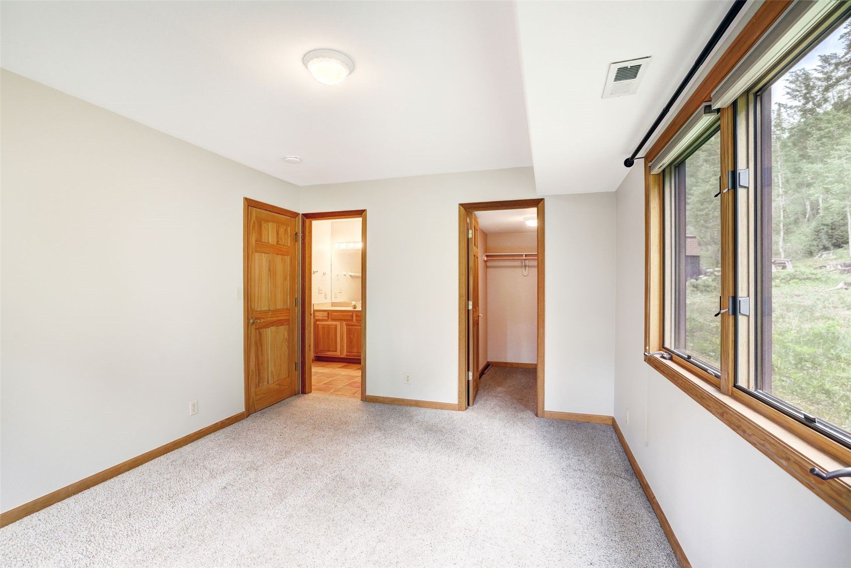 566 Blue River Road Property Photo 42