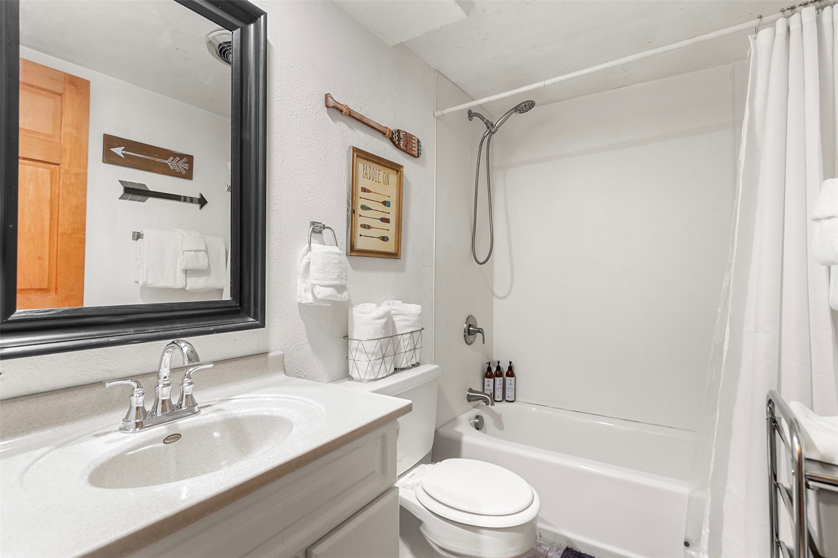 800 Columbine Road 3 Property Photo 12
